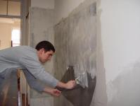 Основні характеристики та способи монтажу сухої штукатурки для внутрішніх робіт Суха штукатурка стін